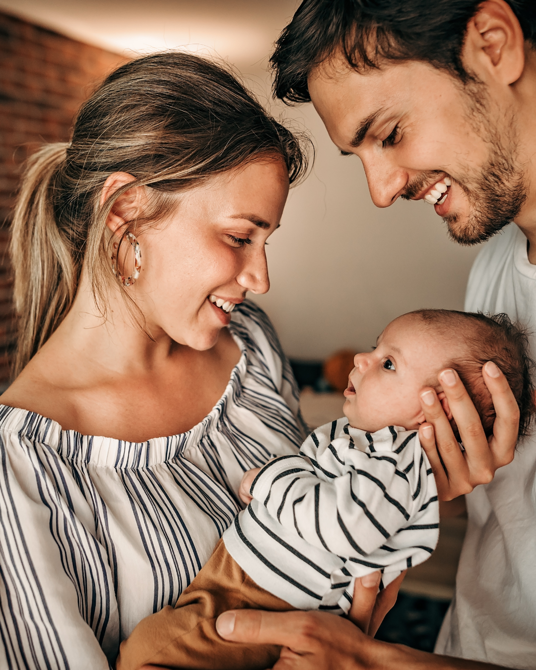 ¿Cuándo un bebé reconoce a sus padres?